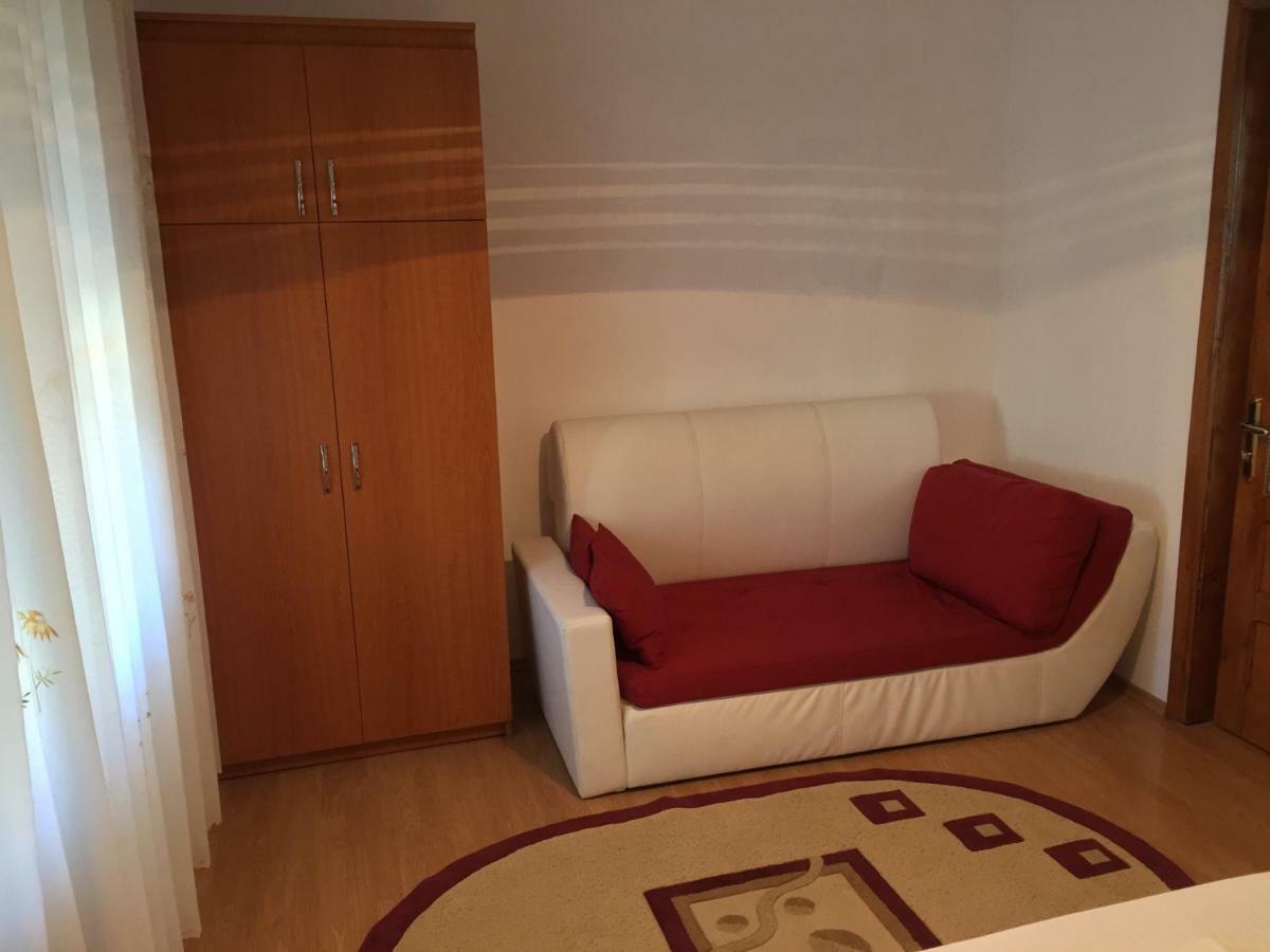 G.Eag - Premium Apartment Oradea Exteriör bild