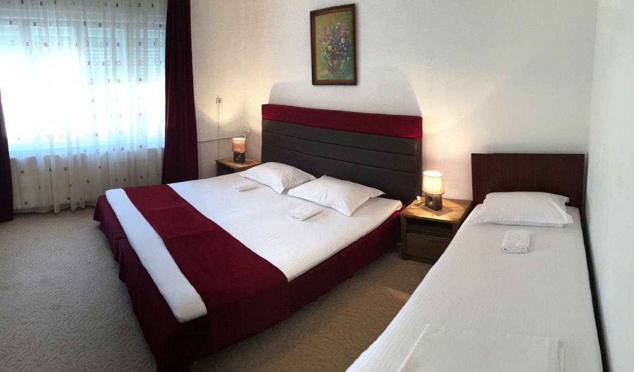 G.Eag - Premium Apartment Oradea Exteriör bild