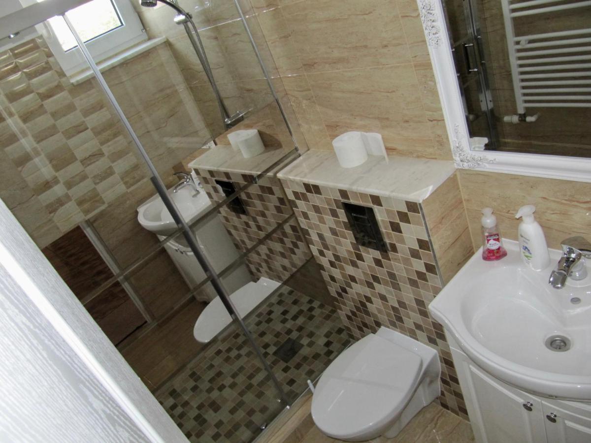 G.Eag - Premium Apartment Oradea Exteriör bild
