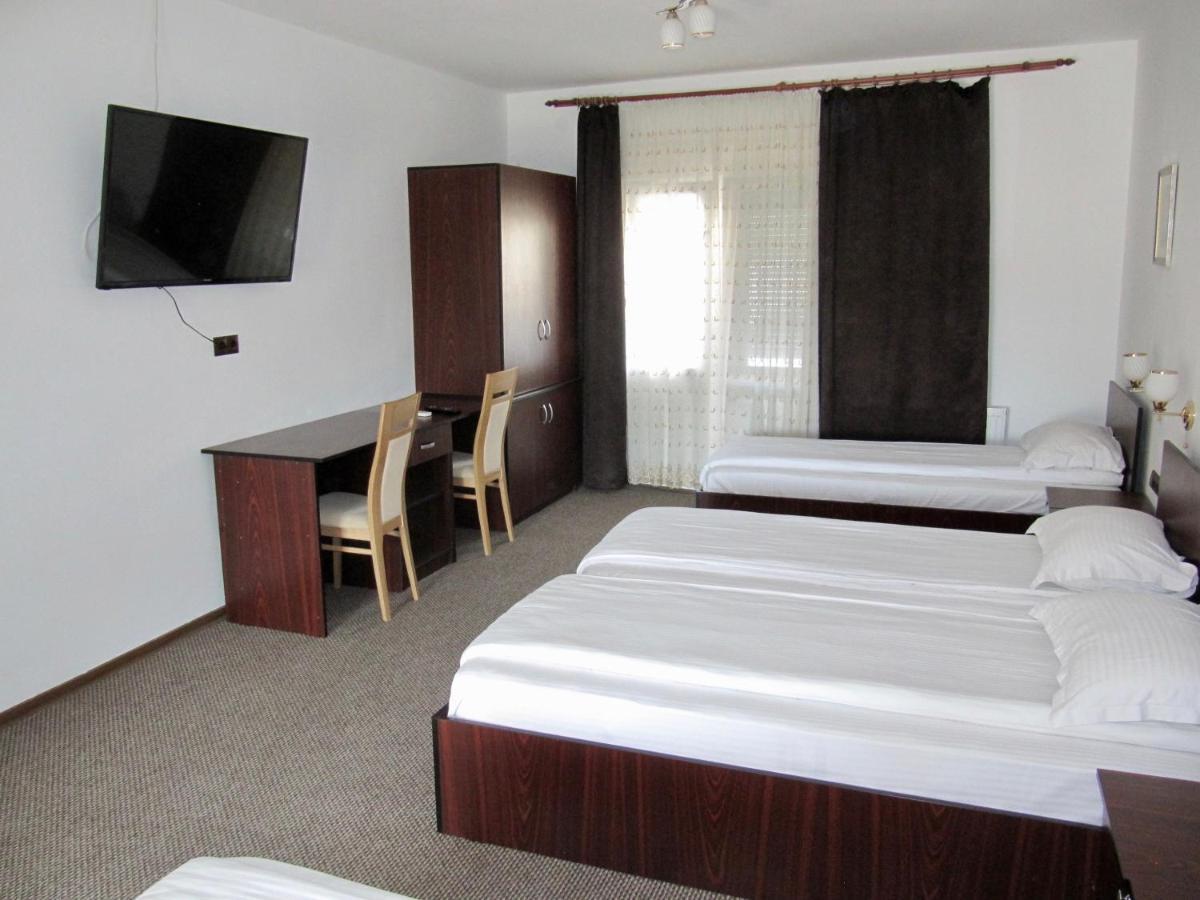 G.Eag - Premium Apartment Oradea Exteriör bild