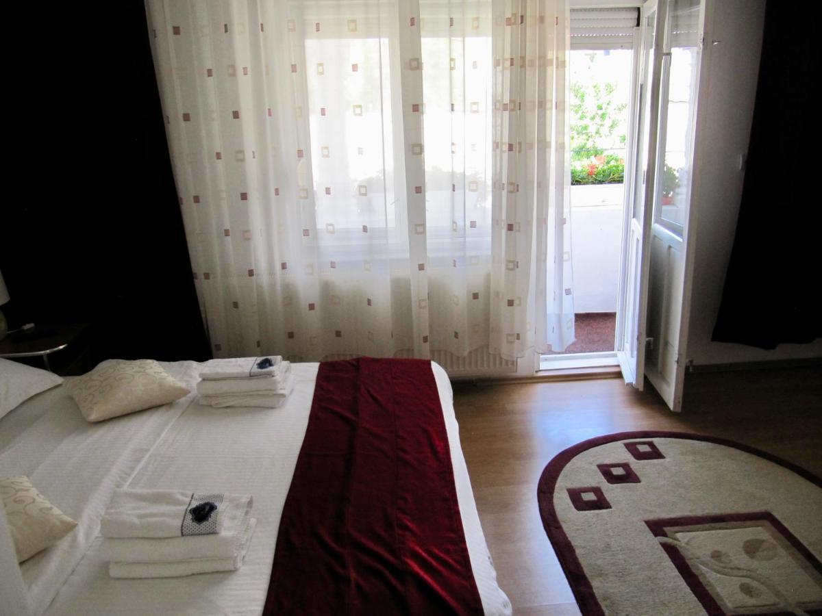 G.Eag - Premium Apartment Oradea Exteriör bild