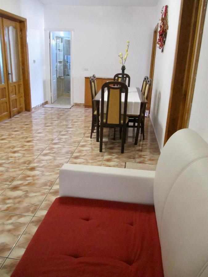 G.Eag - Premium Apartment Oradea Exteriör bild